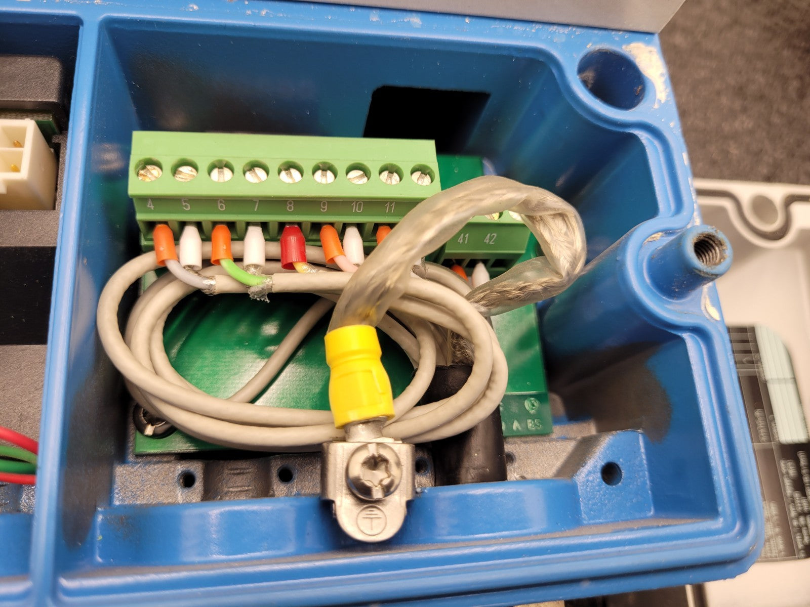 Endress+Hauser PROMASS S Mass Flowmeter 83S15-1DL7/0 Flow Controller +XMTR B [1]