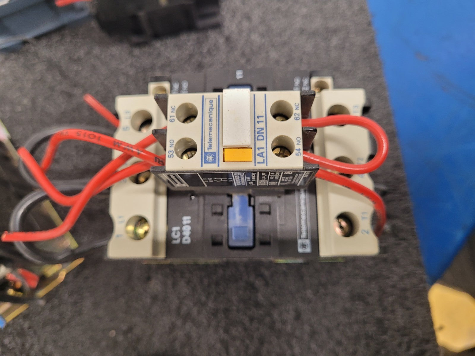 Lot of 5x Assorted Telemecanique DIN RAIL Contactor 120VAC Coil on all units