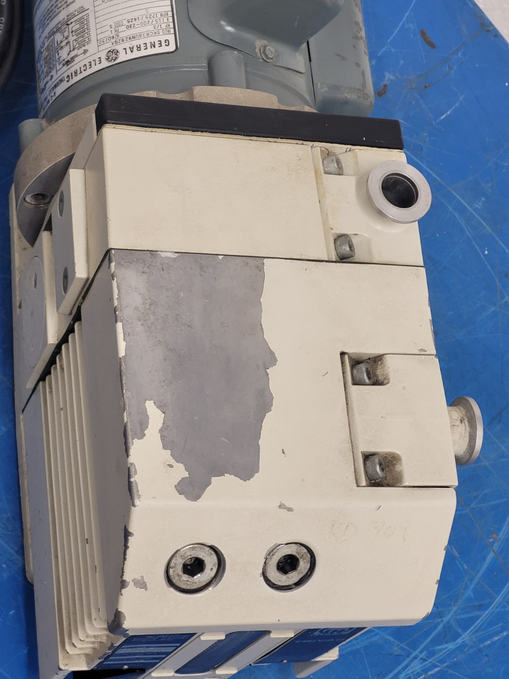 Leybold Trivac Rotary Vane Vacuum Pump D4B Load Tested Good 120VAC 1/3HP