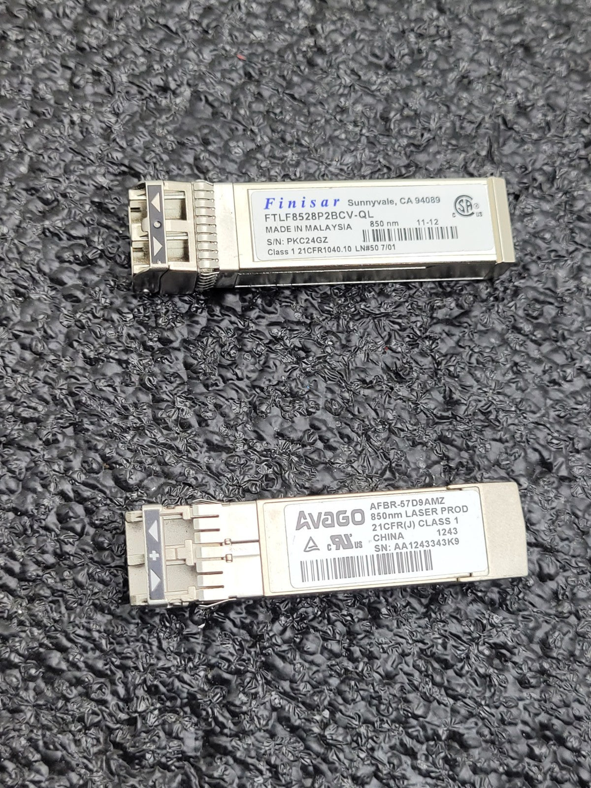 Lot of 38 Finisar FTLF8528P2BCV  850nm 8.5Gb SFP Transceiver Module