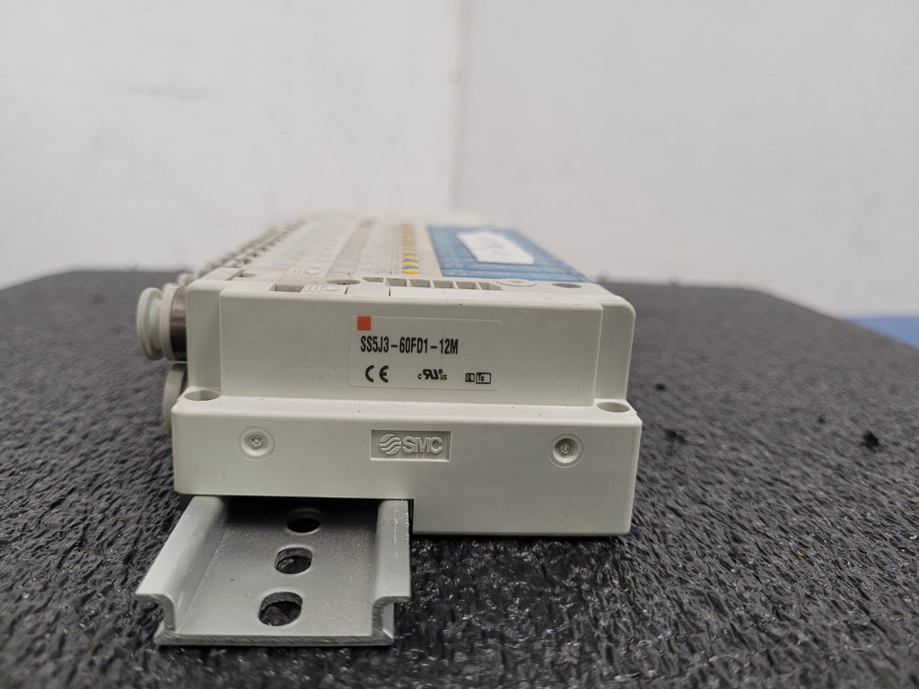 SMC SS5J3-60FD1-12M Valves 11x SJ3A60-5CUD-C4 Solenoid Stack DIN 0.15 ~ 0.7MPa