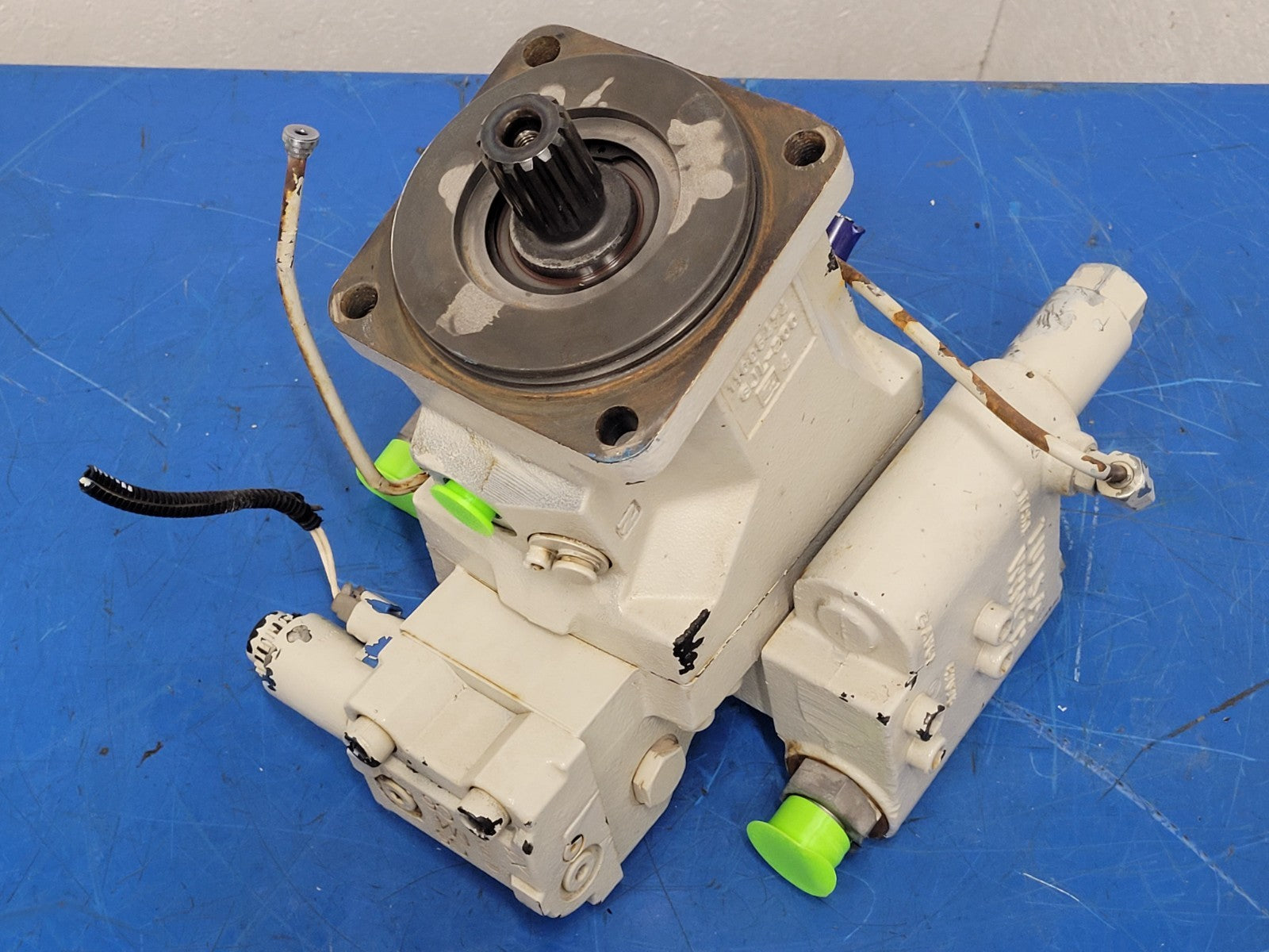 Tulsa Winch Load Holding Brake Crane 14 Spline Hydraulic 11006474 GJL-200 [A]