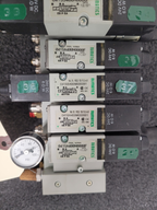 Numatics 8x Valve Solenoid 041SA400M0000F 5x Regulated Pneumatic Manifold N4