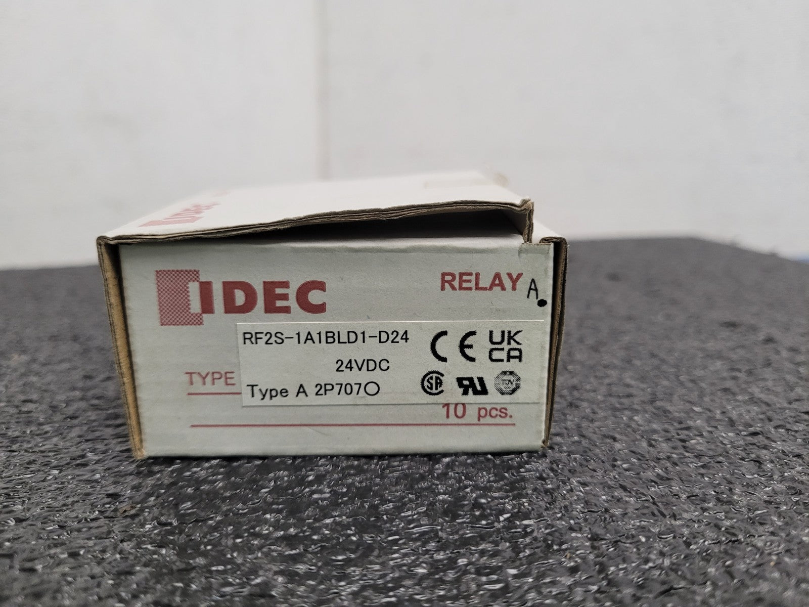 IDEC Box of 10 RF2S-1A1BLD1-D24 10/Pack 24VDC Force Guided Plug In Relays