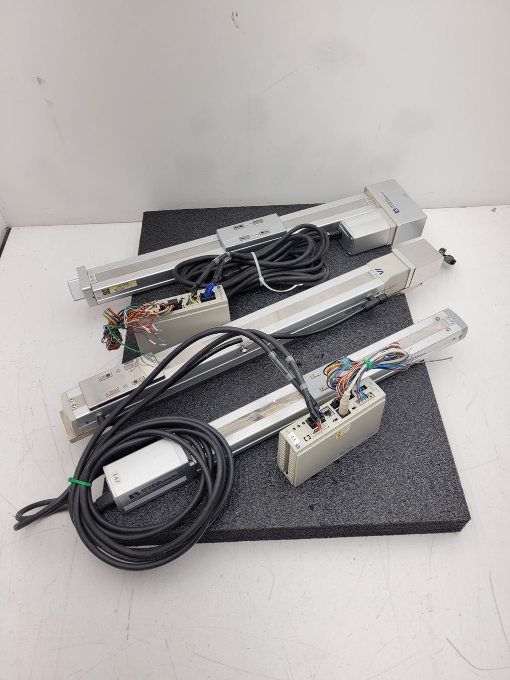 IAI RCS-SMR-I-100-H-1000-M-R Robo Cylinder 300mm 450mm Stroke Linear Actuator C