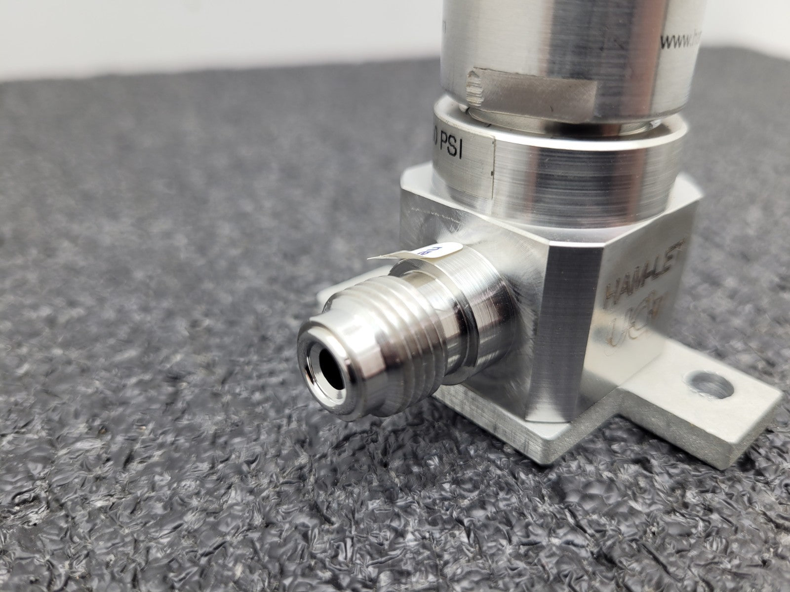 Ham-Let UCV HM20 4VKLC (M5) M4 Pneumatic Operated High Purity Diaphragm Valve
