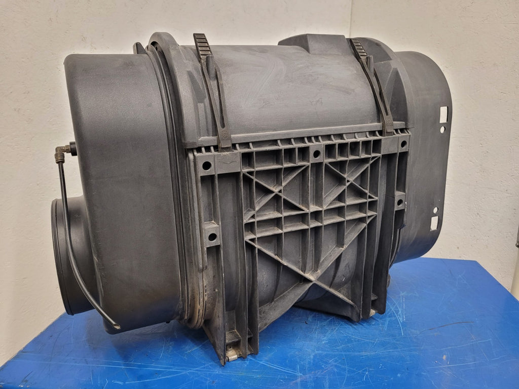 DONALDSON D140132 PSD Heavy Duty Diesel Engine Air Filter Housing P621983 Filter