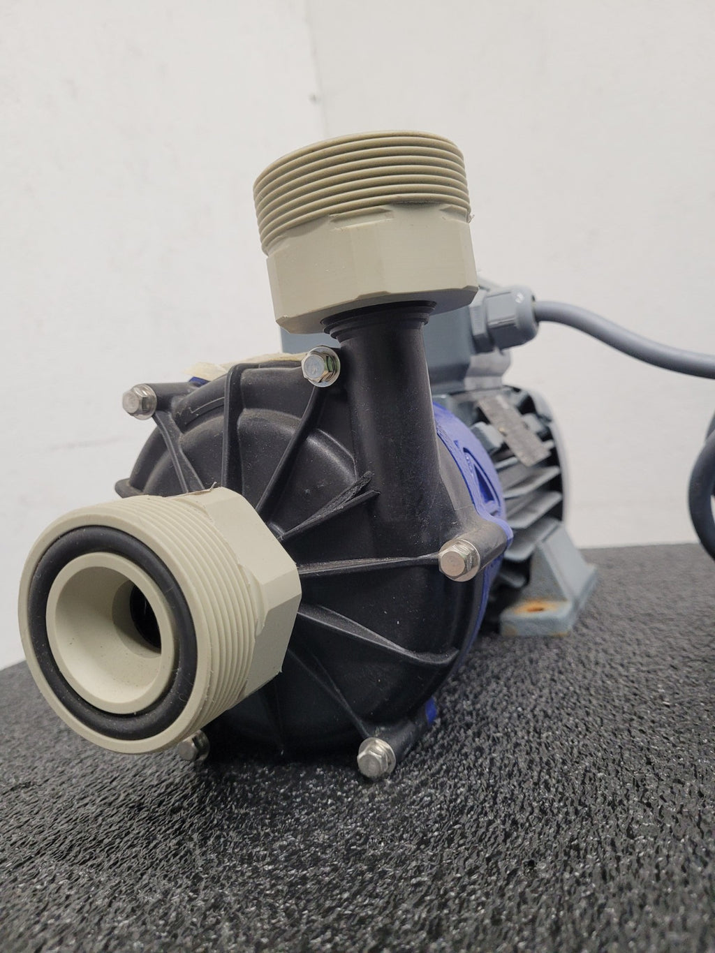 Iwaki Magnet Drive Pump MX-70VM 480VAC 90l/min Nice and Clean Inside