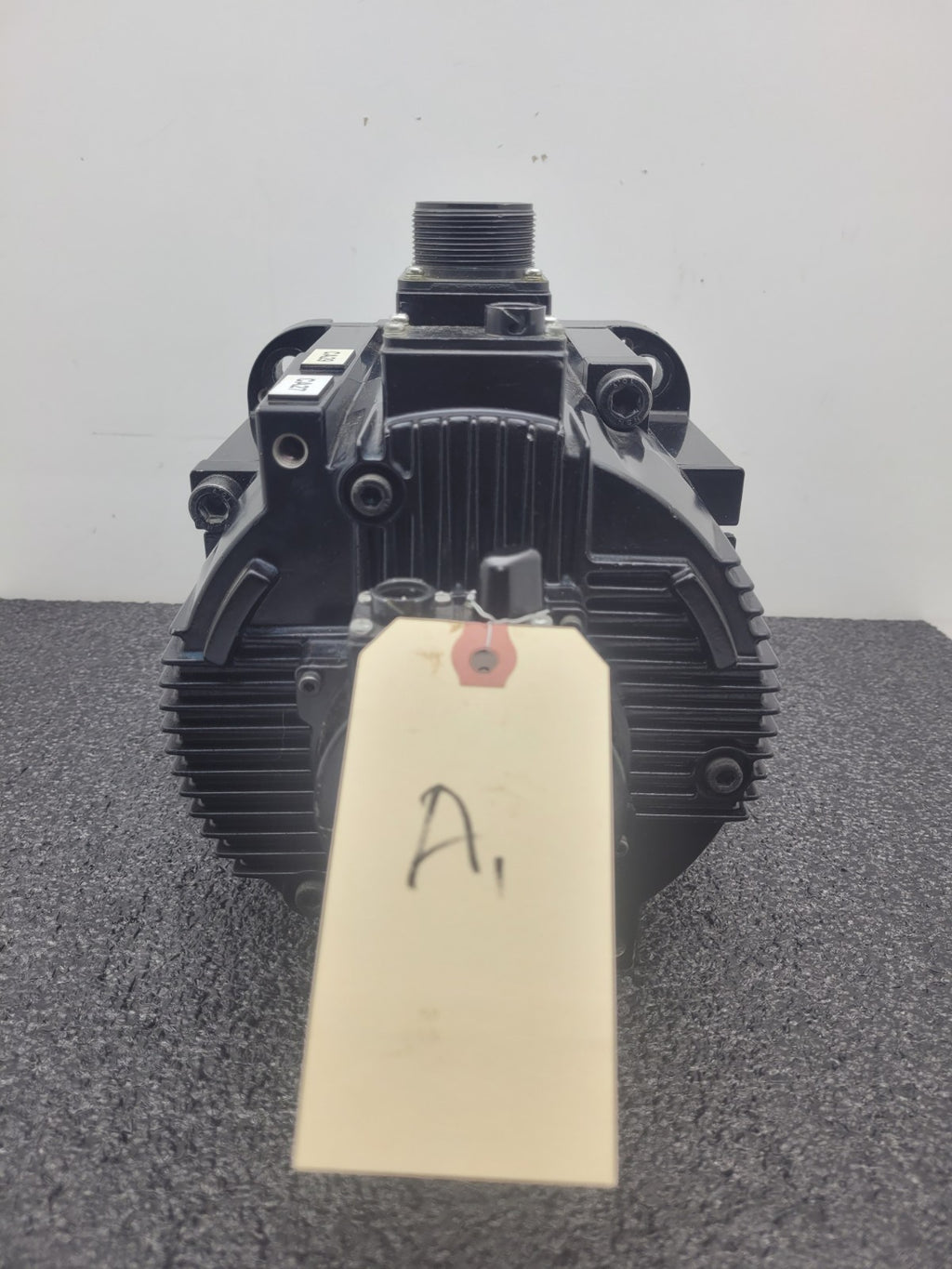 Yaskawa Electric Servo Motor SGMRV-37ANA-YR12 [A1]