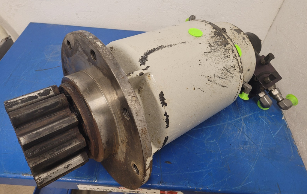 Manitowac National Crane Swing Rotation Drive Hydraulic Motor NBT 55