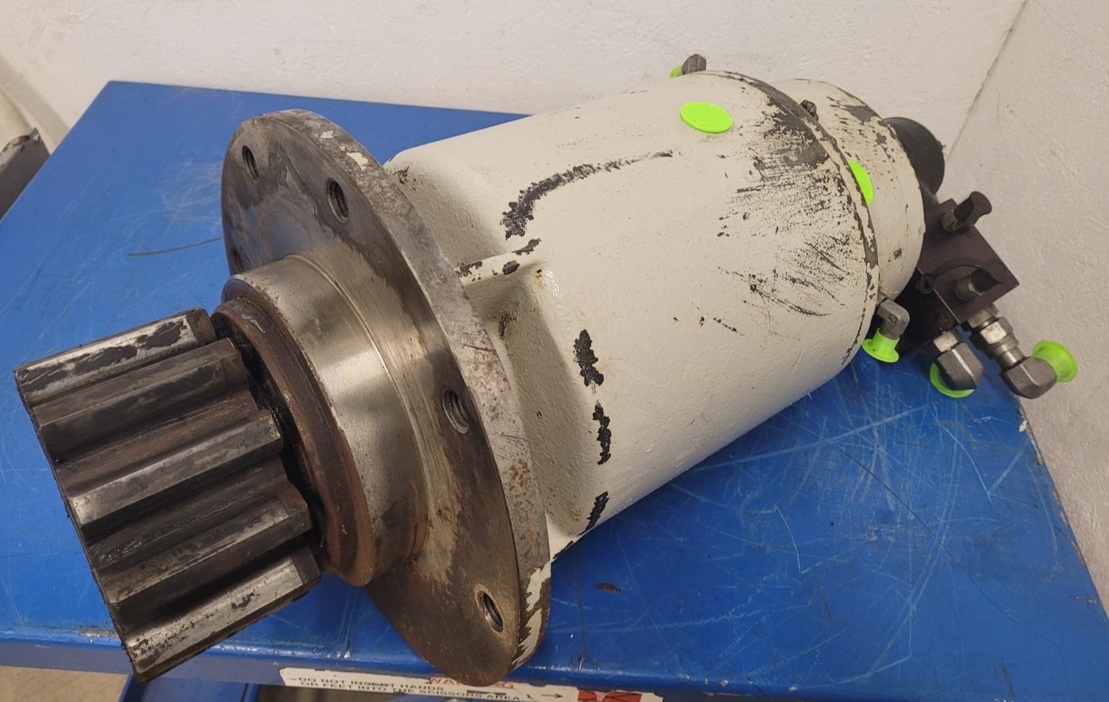 Manitowac National Crane Swing Rotation Drive Hydraulic Motor NBT 55