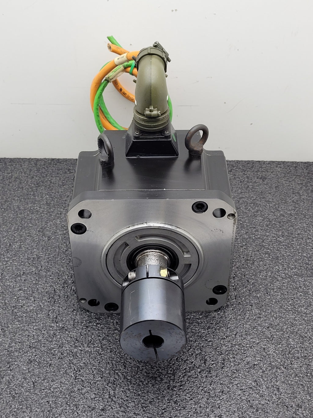 MITSUBISHI HC-H2035 AC Servo Motor 280V 4.8A 3000RPM Working Pull from CNC