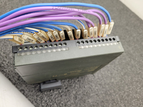 6ES7 335-7HG01-0AB0 Siemens Simatic S7-300 SM 335  Analog I/O Module