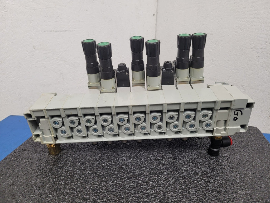 Numatics 8x Valve Solenoid 041SA400M0000F 6x Regulated Pneumatic Manifold N3