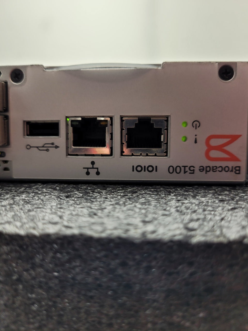 Brocade BR-5120-0008 8GB Fibre Channel Switch Fabric, 24 port POD, EGML 8 Gig FC