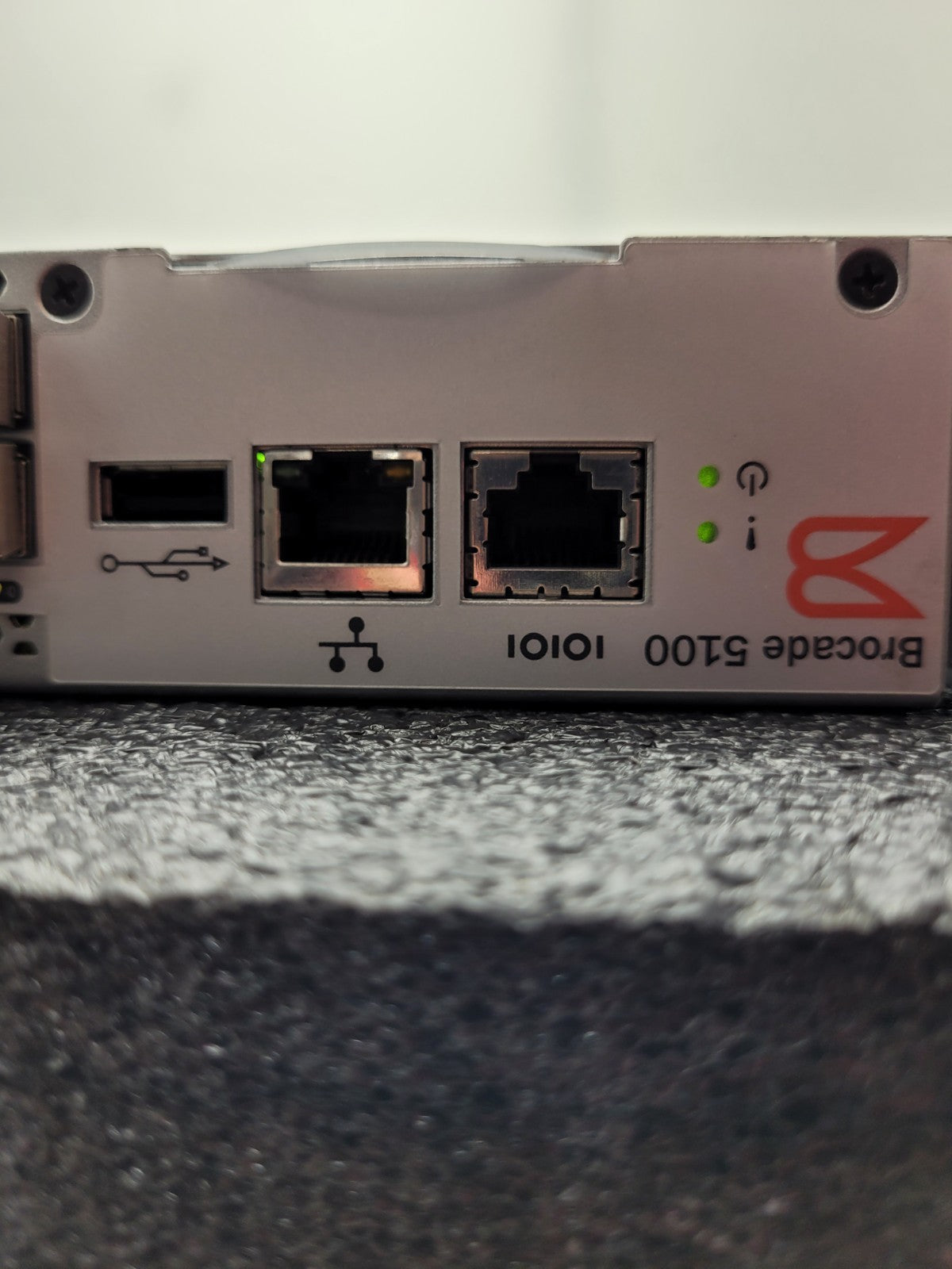 Brocade BR-5120-0008 8GB Fibre Channel Switch Fabric, 24 port POD, EGML 8 Gig FC