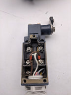 Schmersal TV12H 235-02z, 20z Safety Door Roller Lever Limit Switch Contact IP67
