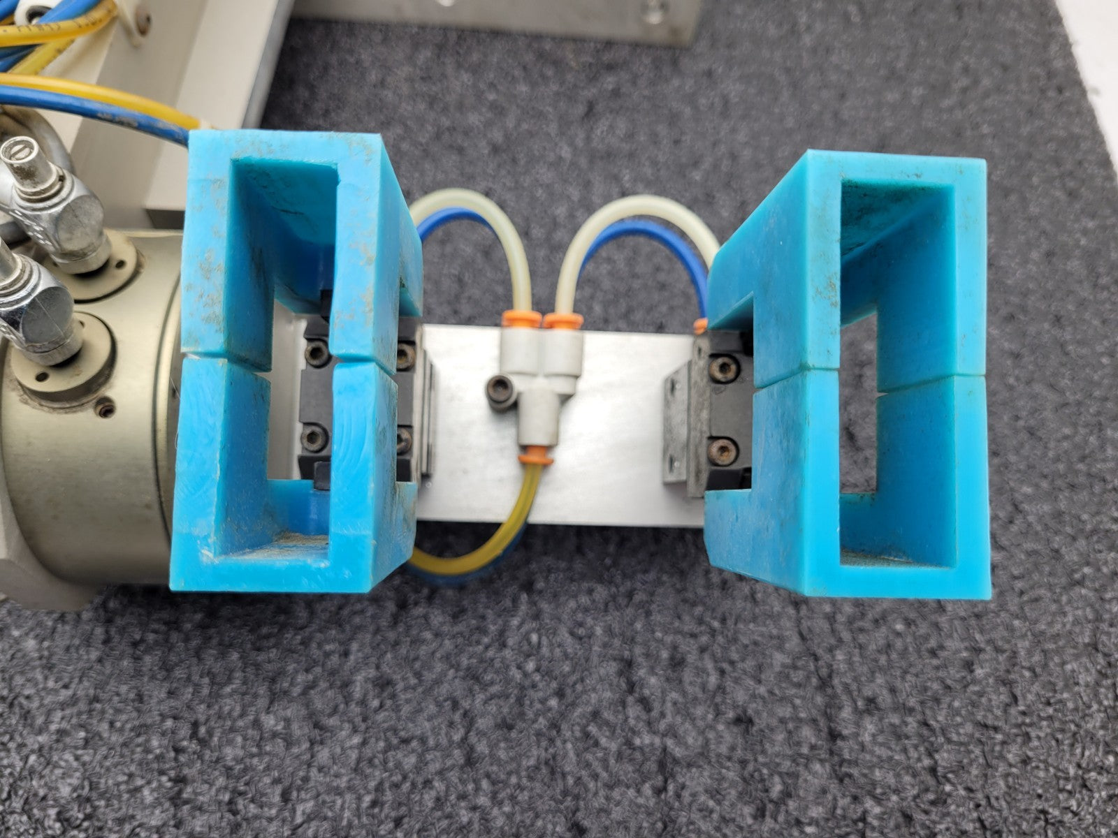 Robohand Robotic Pneumatic Rotary Actuator and Grippers GRB121-1-0401 RR-26-180