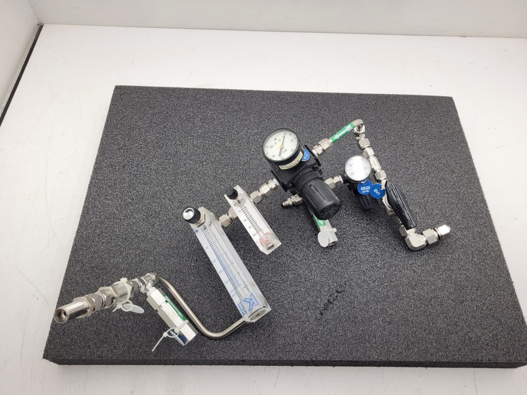 Norgren R73G-2AK-RMG Regulator Swaglok SS-44S6 Elbows 2x SS-4CPA4-50 Assembly