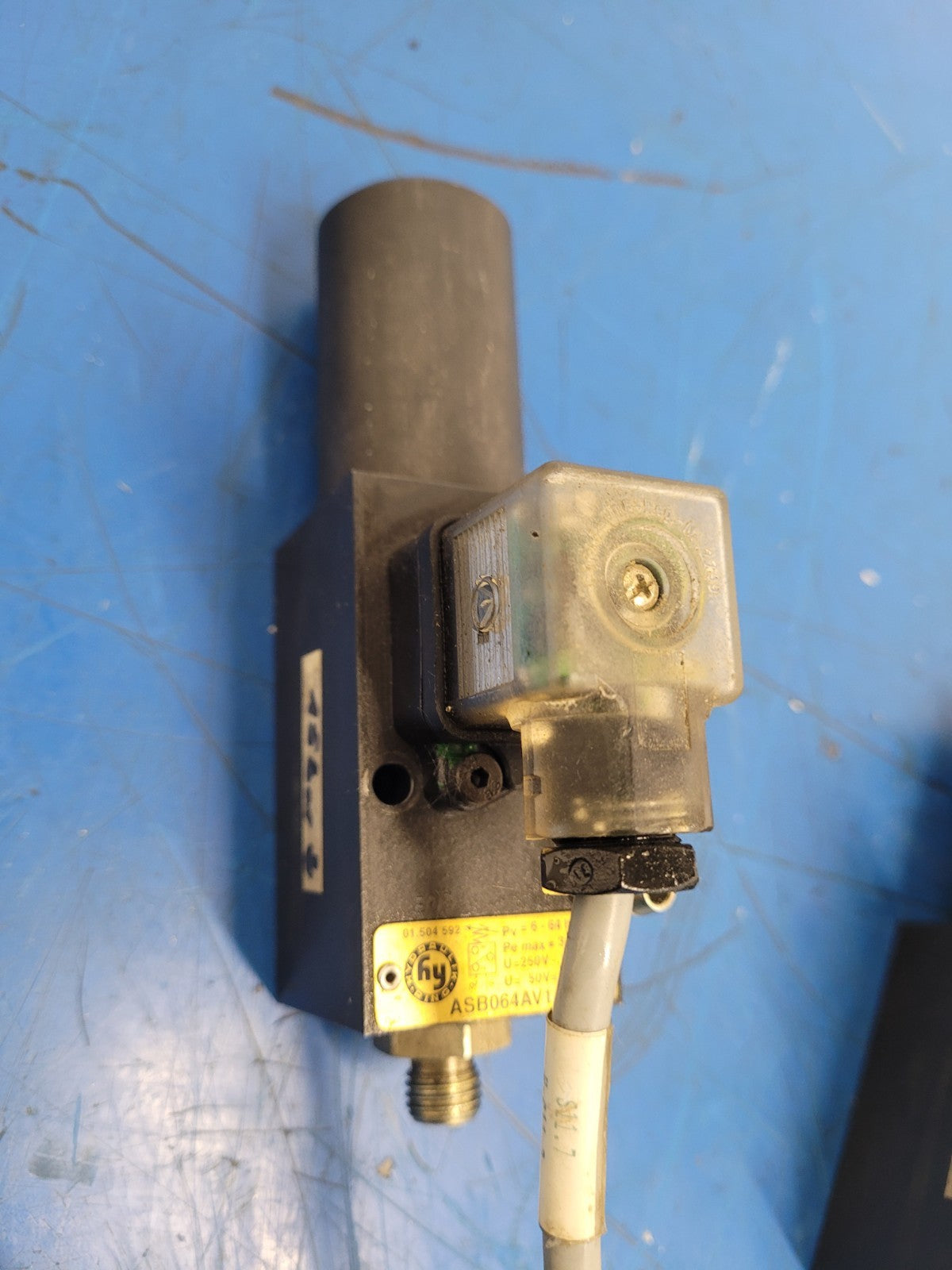 4 HYDRAULIK ASB064AV1A4-S12 Hydraulic Solenoid Directional Control Valve 315 Bar