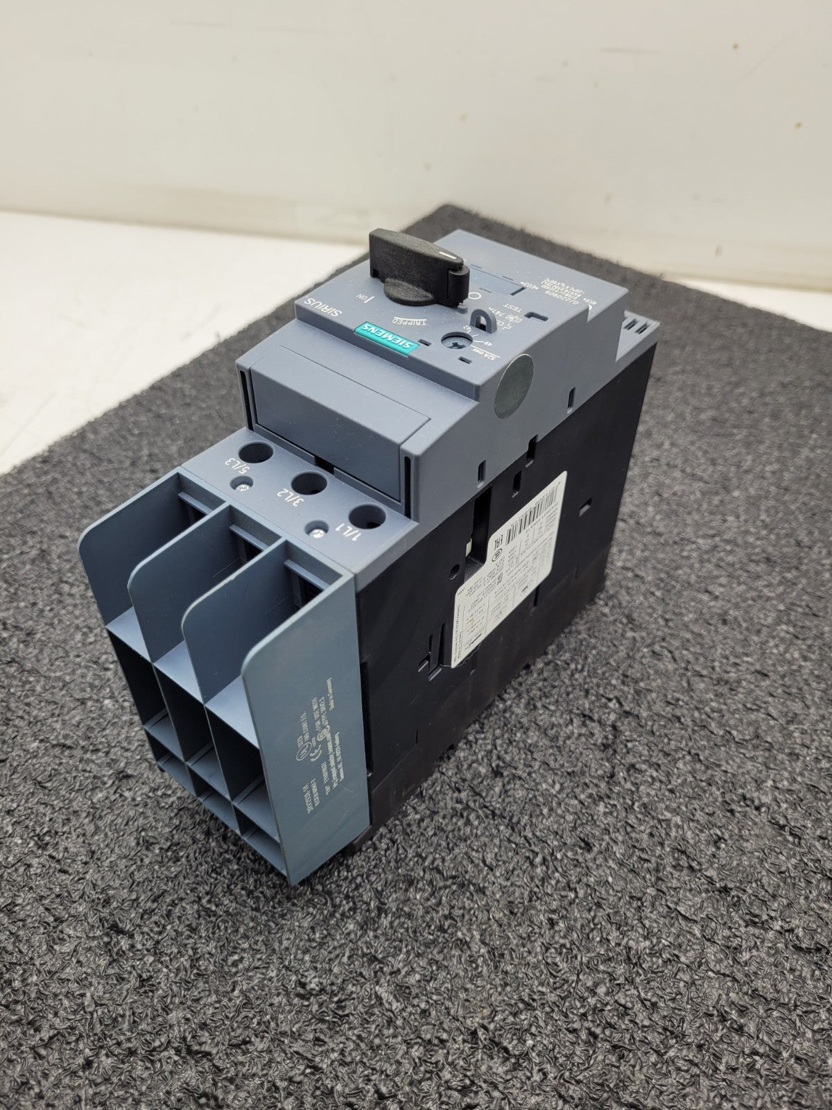 Siemens Sirius 3RV2031-4WA10 Motor Controller Circuit Breaker DIN Rail Mount