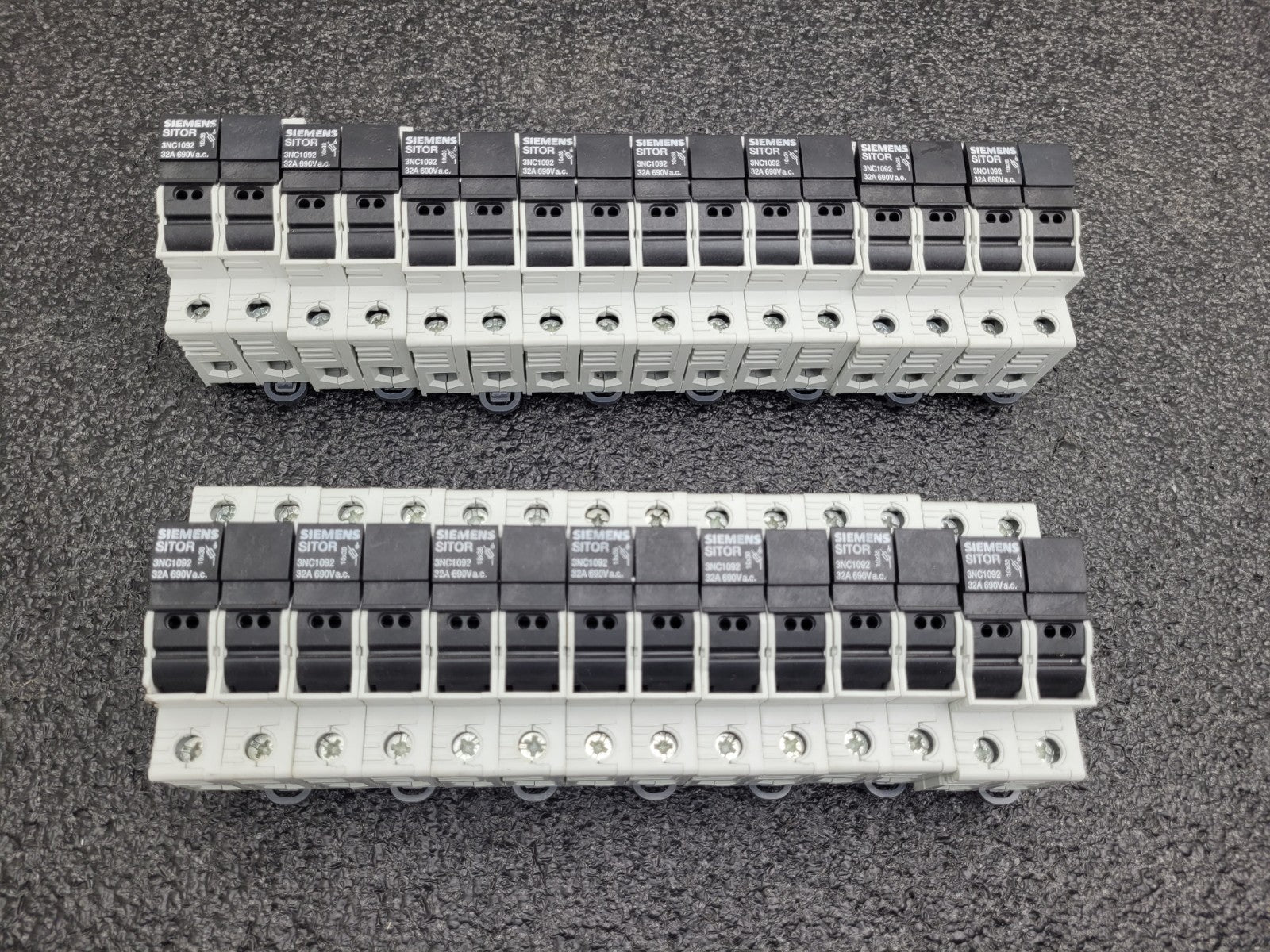 Lot of 15x SIEMENS SITOR Double Fuse Hoder DIN 3NC1092 AC-22B 50-60Hz 32A 400V