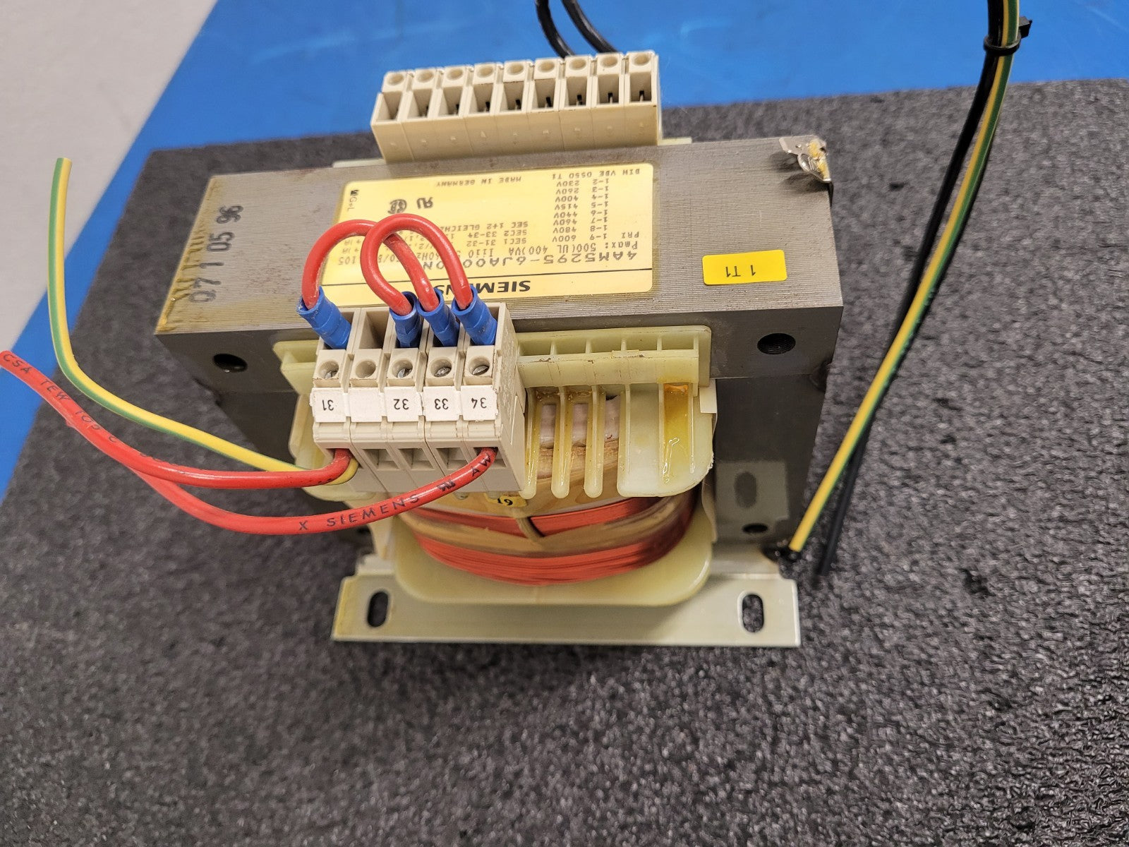 Siemens 4AM5295-6JA00-0N Power Transformer 500vA 50/60Hz 230/480 to 115VAC