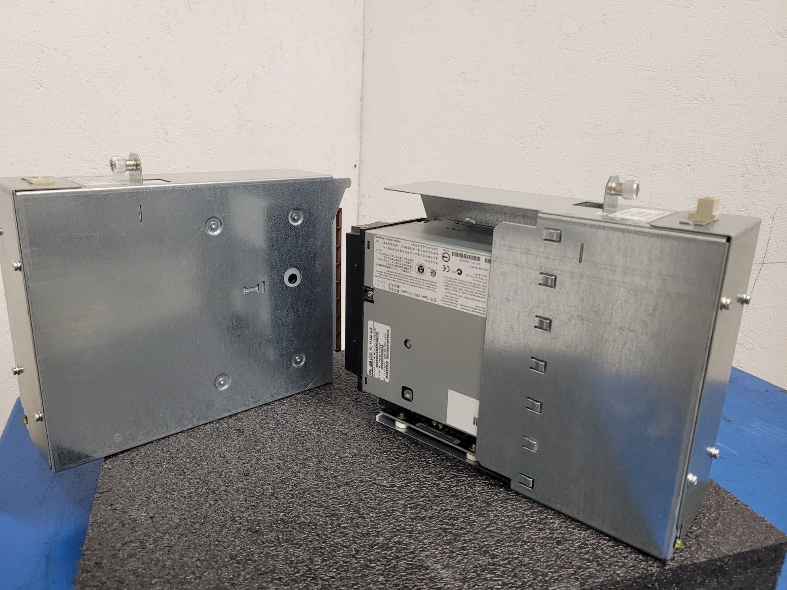 Sun StorageTek SL500 LTO2 IBM 2GB FC Tape Drive in Tray 419687702 LOT OF 2x