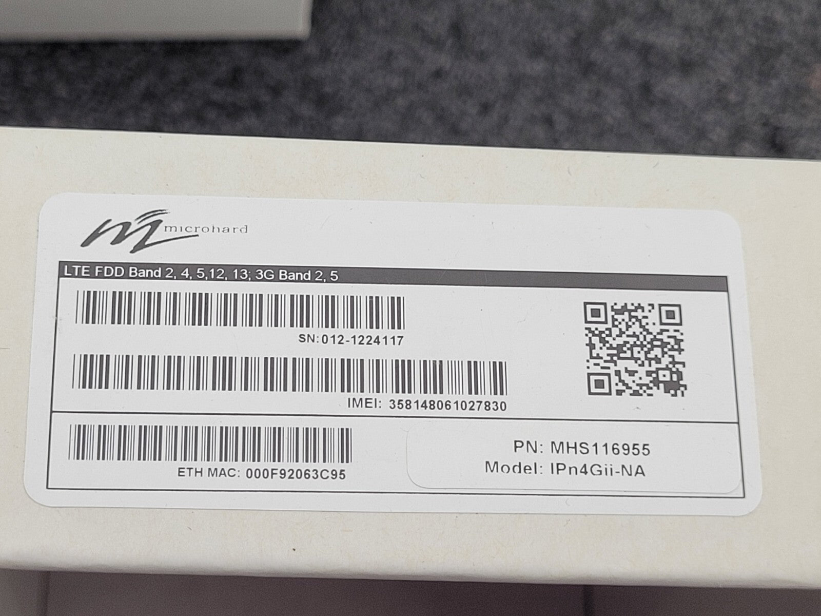 Microhard IPn4Gii-NA 4G LTE Dual SIM Dual Ethernet Serial USB Gateway POE