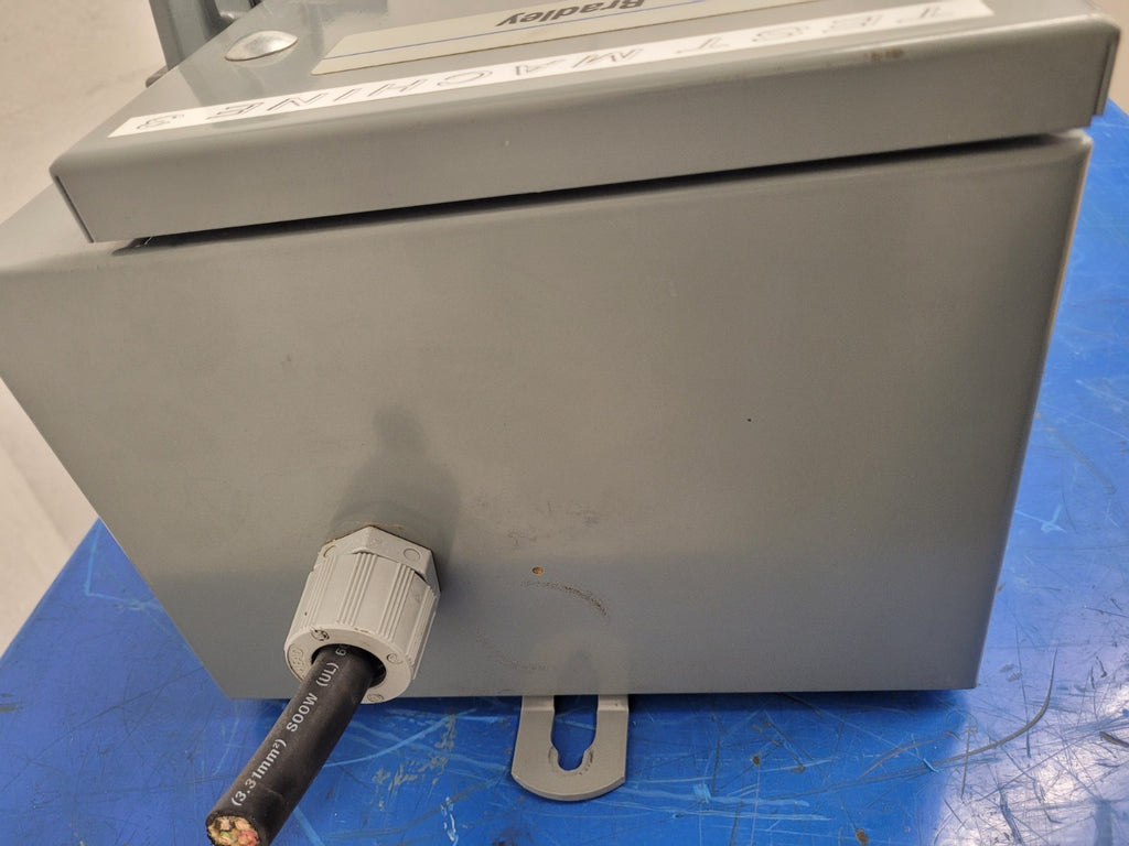 Allen Bradley 512-BJH-1-4R-24 Combination Motor Starter E-Stop 3R 208VAC 3PH 7HP