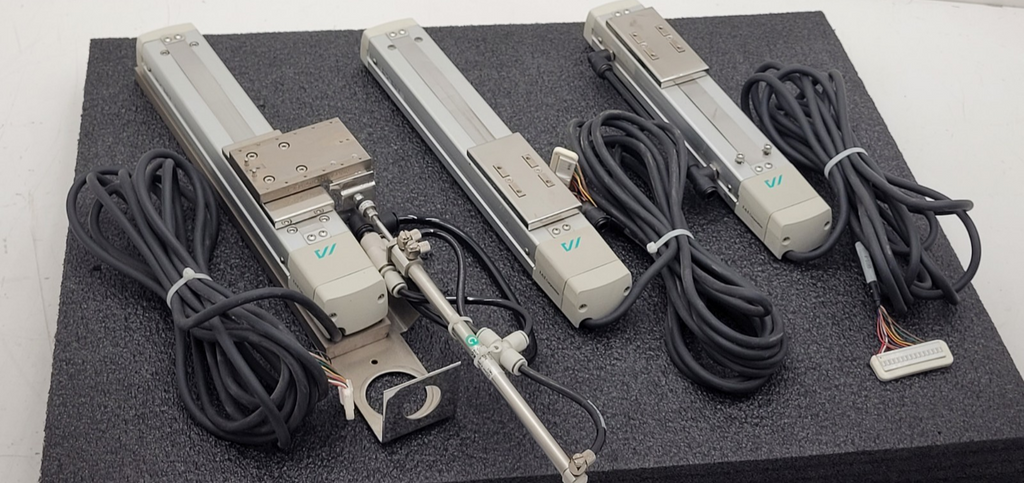 Lot of 3x IAI Linear Screw Driven Steper Motor Actuator DS-S5H-150-G-CR [A]
