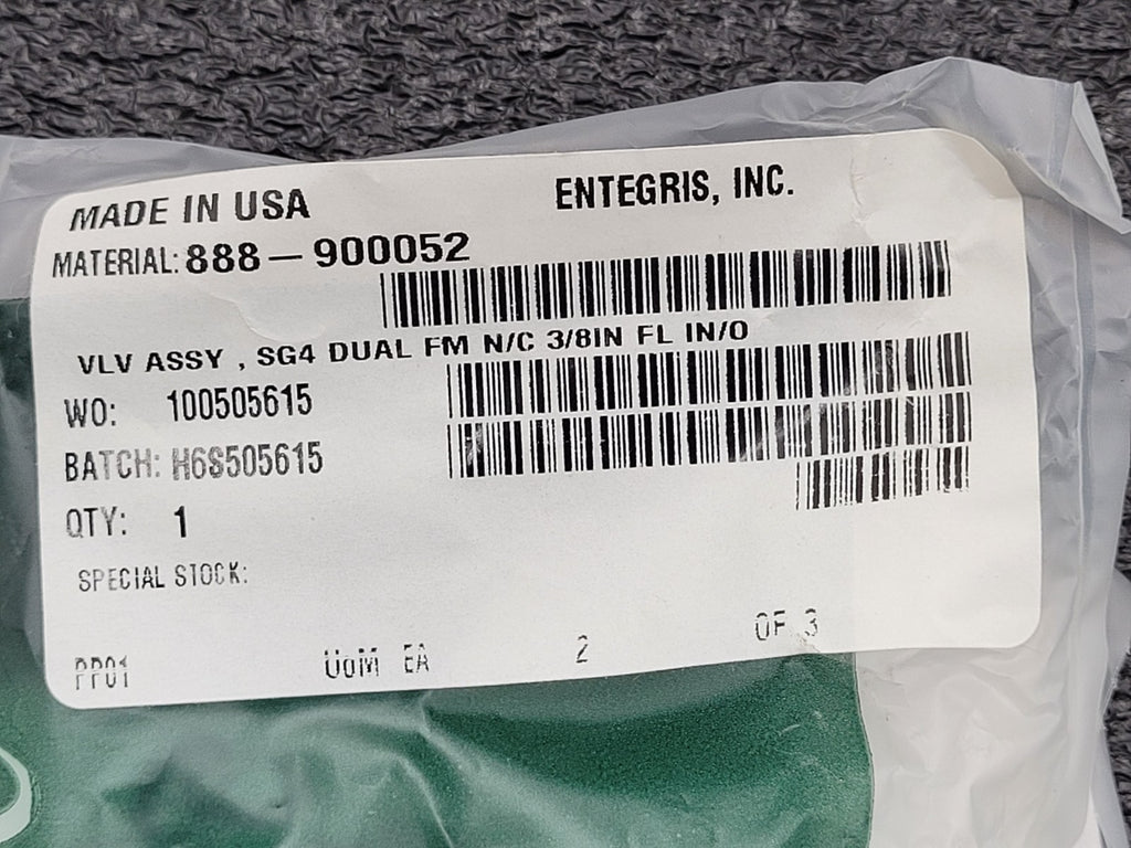 Entegris 888-900052 Two Way Combiner SG4 Dual FM N/C 3/8" FL IN/O - New in Box