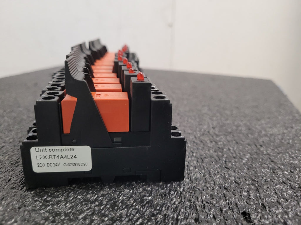 Lot of 13x SIEMENS RT424024 Relay LZX: RT 78625 Base 24VDC Type 42 Indicator DIN