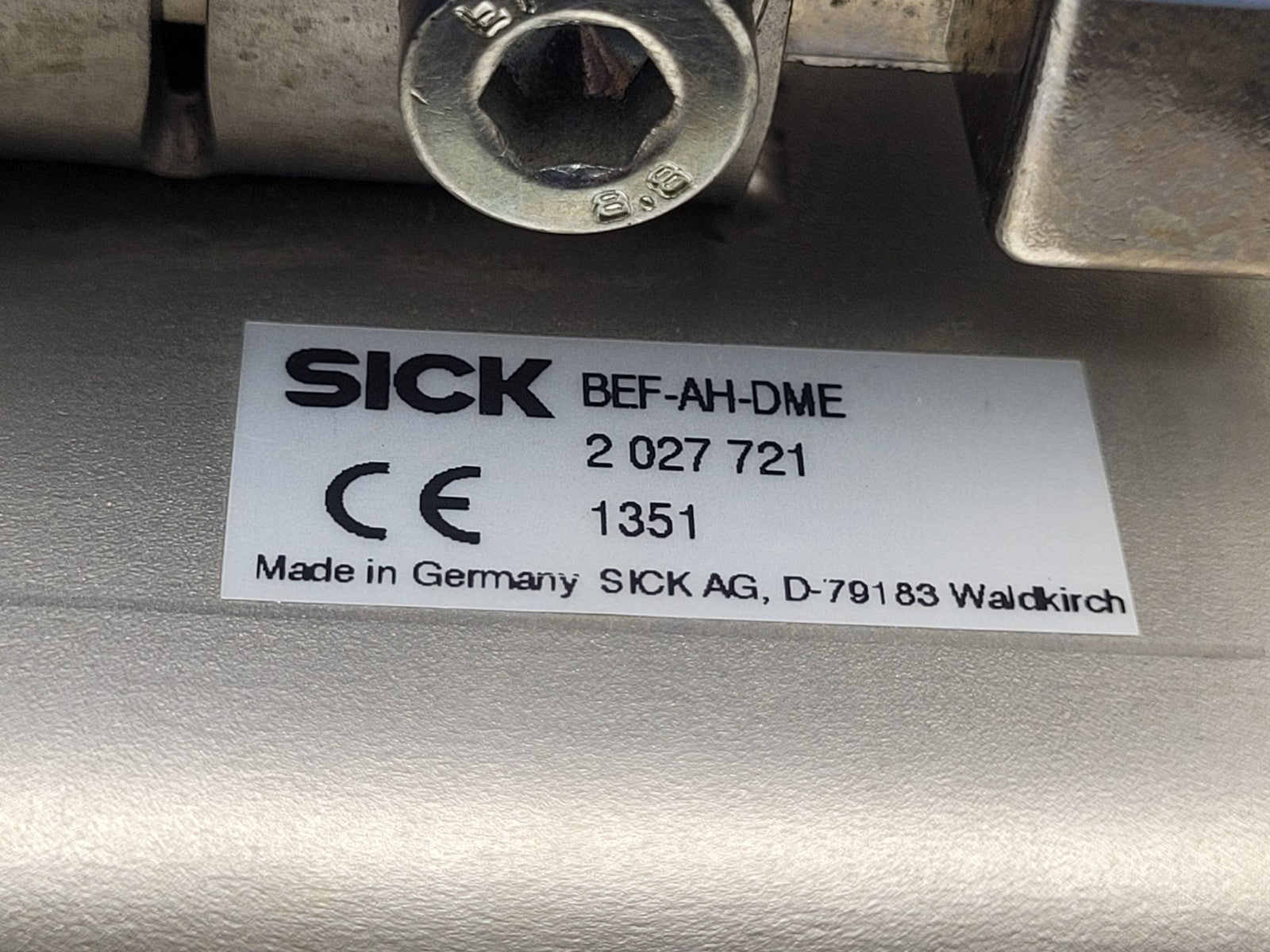 SICK AG Waldkirch DME5000-211 150M Long Range Distance Sensor Meter Red Laser