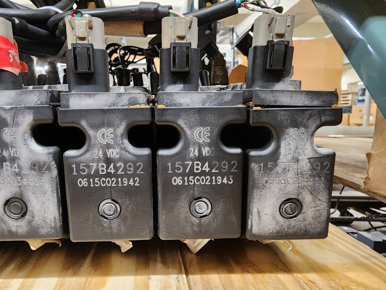 Danfoss PVG32 7x Hydraulic Valve Block Manual + Electronic Control 159S9122 [J]