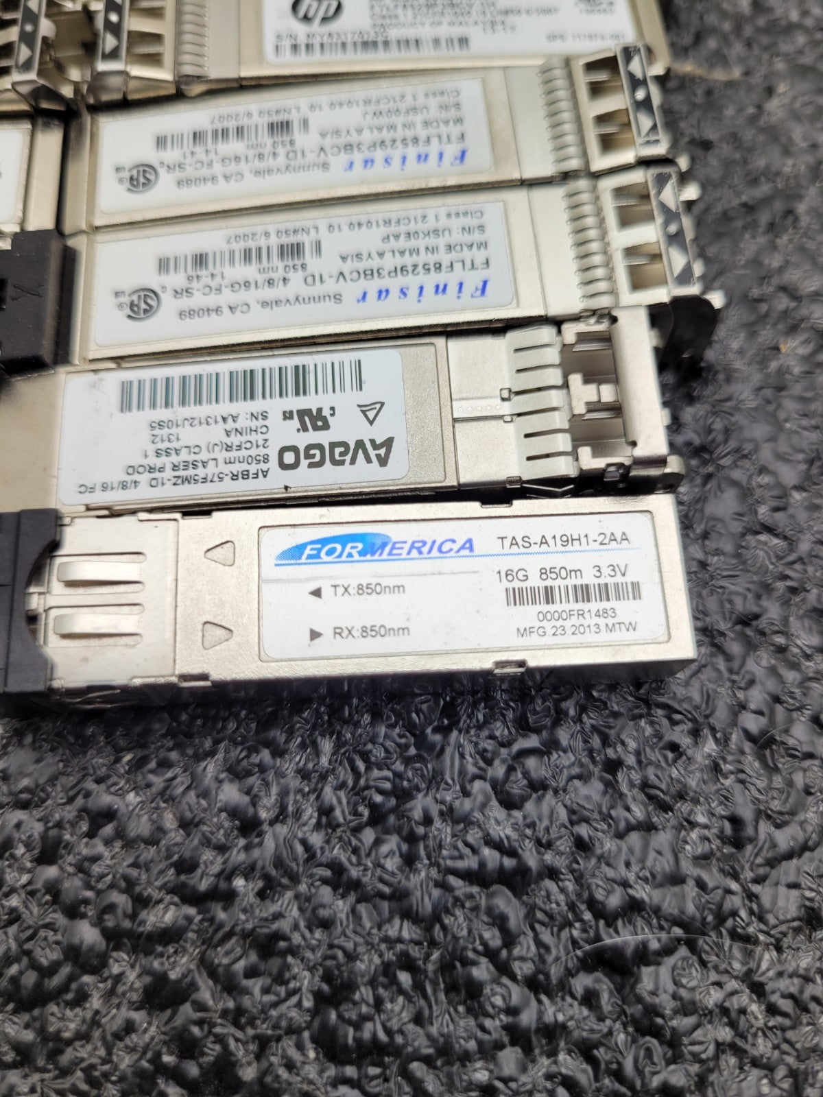 Lot of 61x Mixed FINISAR FTLF8529P3BCV-1D 4/8/16G-FC-SR SFP Optical Transceiver