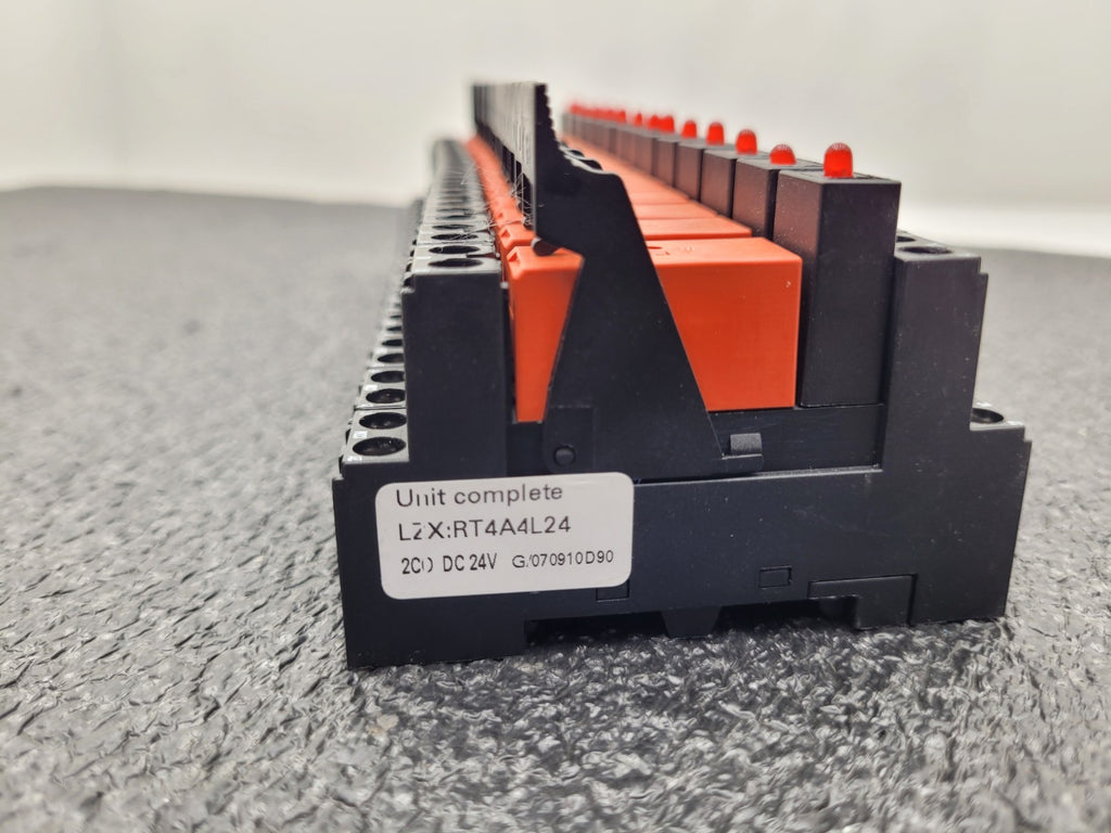 Lot of 13x SIEMENS RT424024 Relay LZX: RT 78625 Base 24VDC Type 42 Indicator DIN