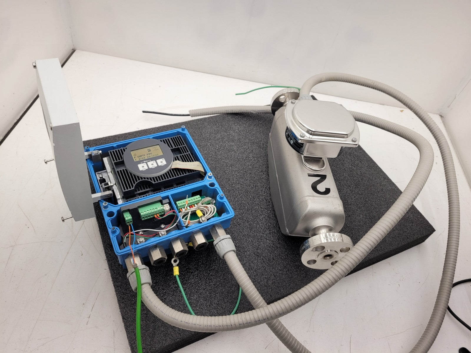 Endress+Hauser PROMASS S Mass Flowmeter 83S15-1DL7/0 Flow Controller +XMTR B [2]