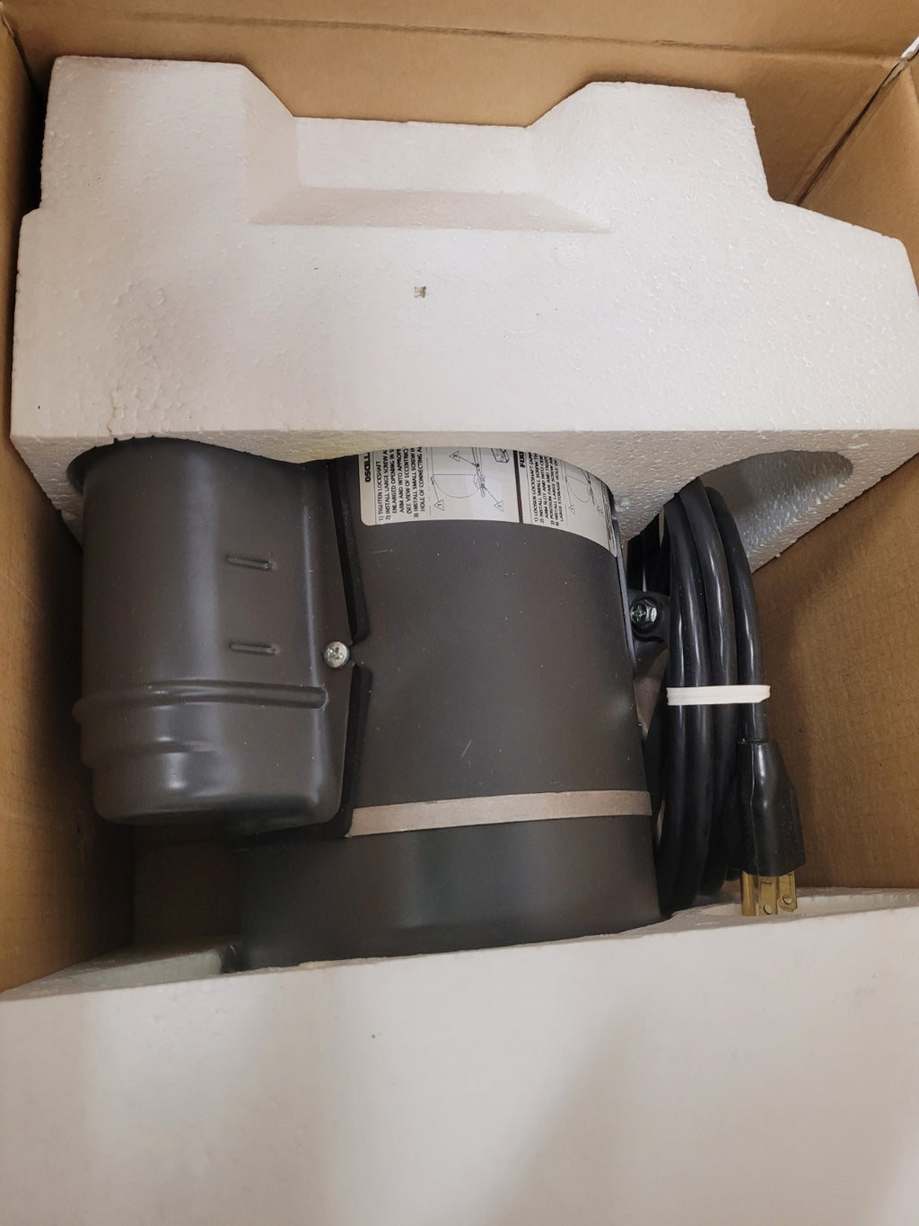 DAYTON 4C353M Air Circulator 2 Speed Oscillating Fan Motor 115VAC with plug