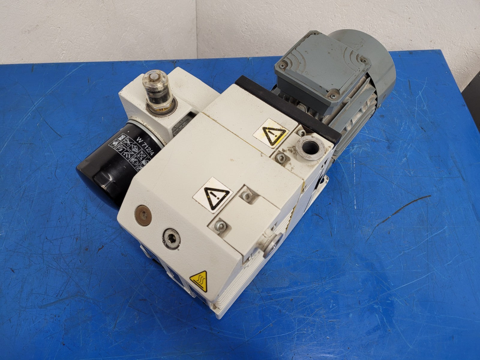 Leybold Trivac Rotary Vane Vacuum Pump D4B Load Tested Good 240/480VAC 1/3HP [B]