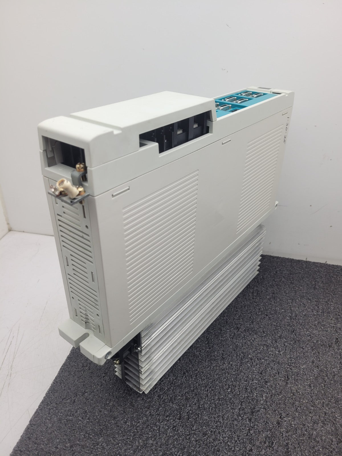 Mitsubishi Servo Drive  MDS-CH-V1-20 MELDAS AC Servo/Spindle MDS-CH 20A Control