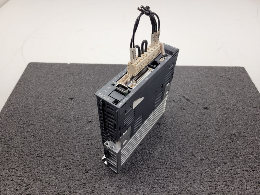 Mitsubishi 400W Servo Drive Amplifier HF-KP43 + MR-J3-40A 400W Servo Motor