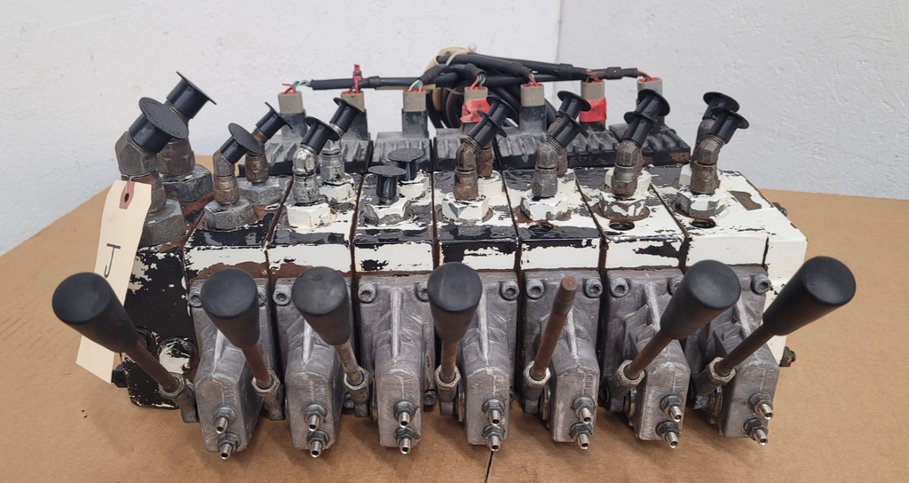 Danfoss PVG32 7x Hydraulic Valve Block Manual + Electronic Control 159S9122 [J]