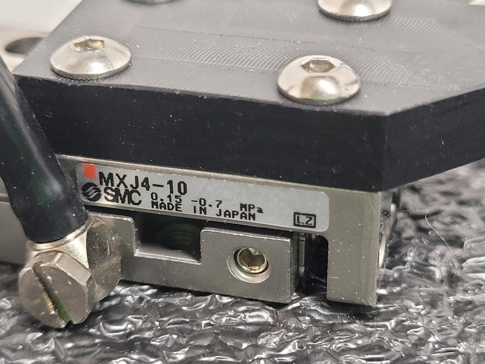 SMC MXJ4-10 Precision Pneumatic Air Slide Linear Guide Table 10mm Stroke Lot