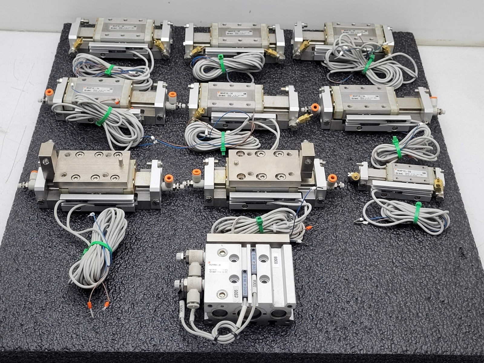 Lot of 10x SMC MXP16-30 100PSI Linear Slide Guide Cylinder D-M9N Sensors Stops