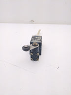 Schmersal TV12H 235-02z, 20z Safety Door Roller Lever Limit Switch Contact IP67