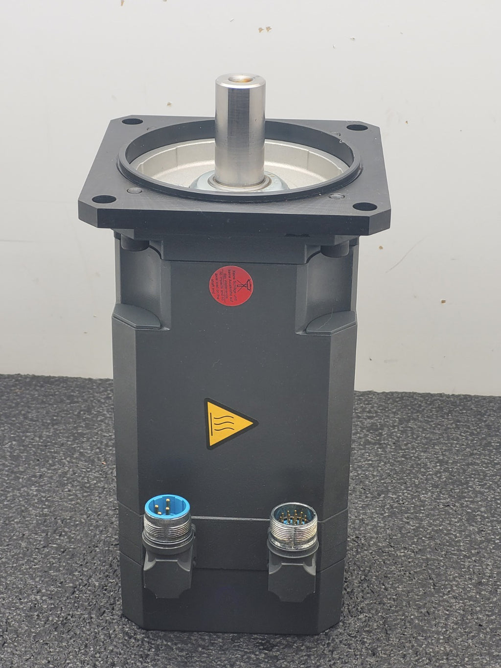 Siemens 1FT6061-6AF71-4EG1 SIMOTICS S Servo Motor 1FT6 3000RPM Working Pull