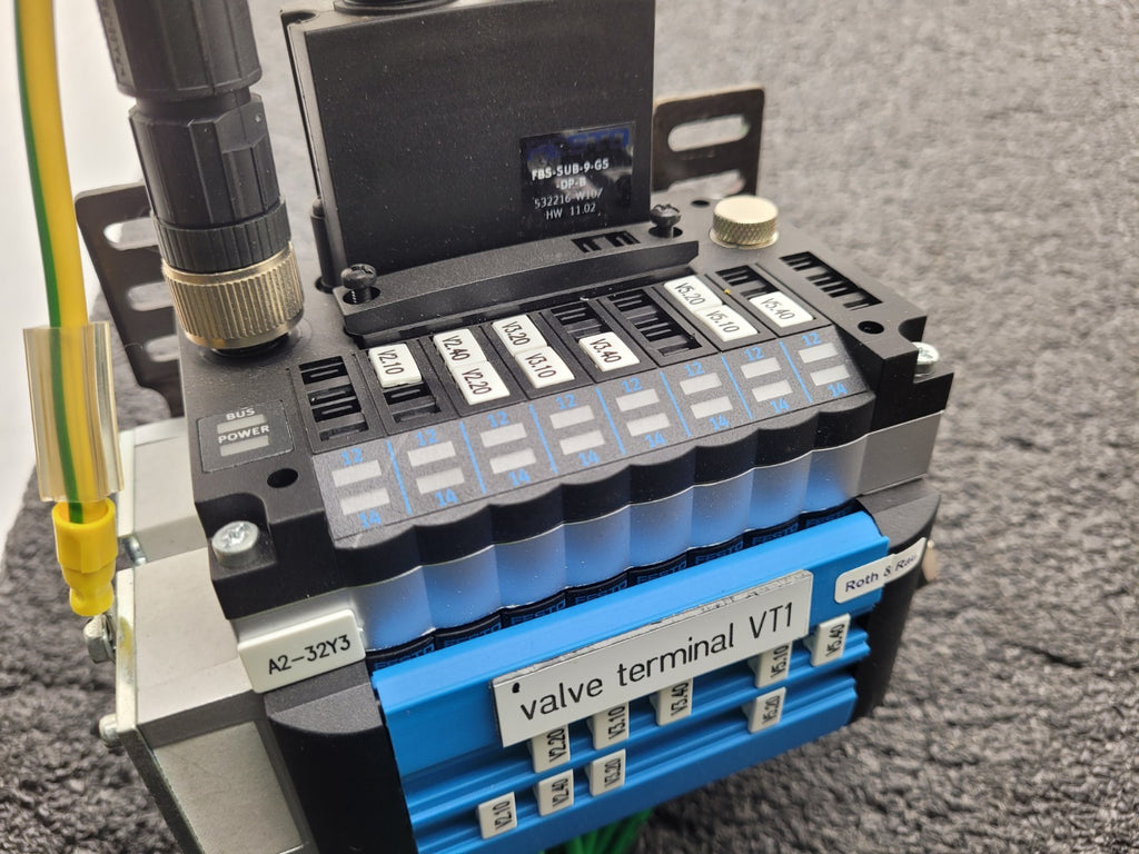 FESTO 8 Valve Pnumatic Control Block CPV10-GE-DI01-8 165809 + CPV10-VI 18200