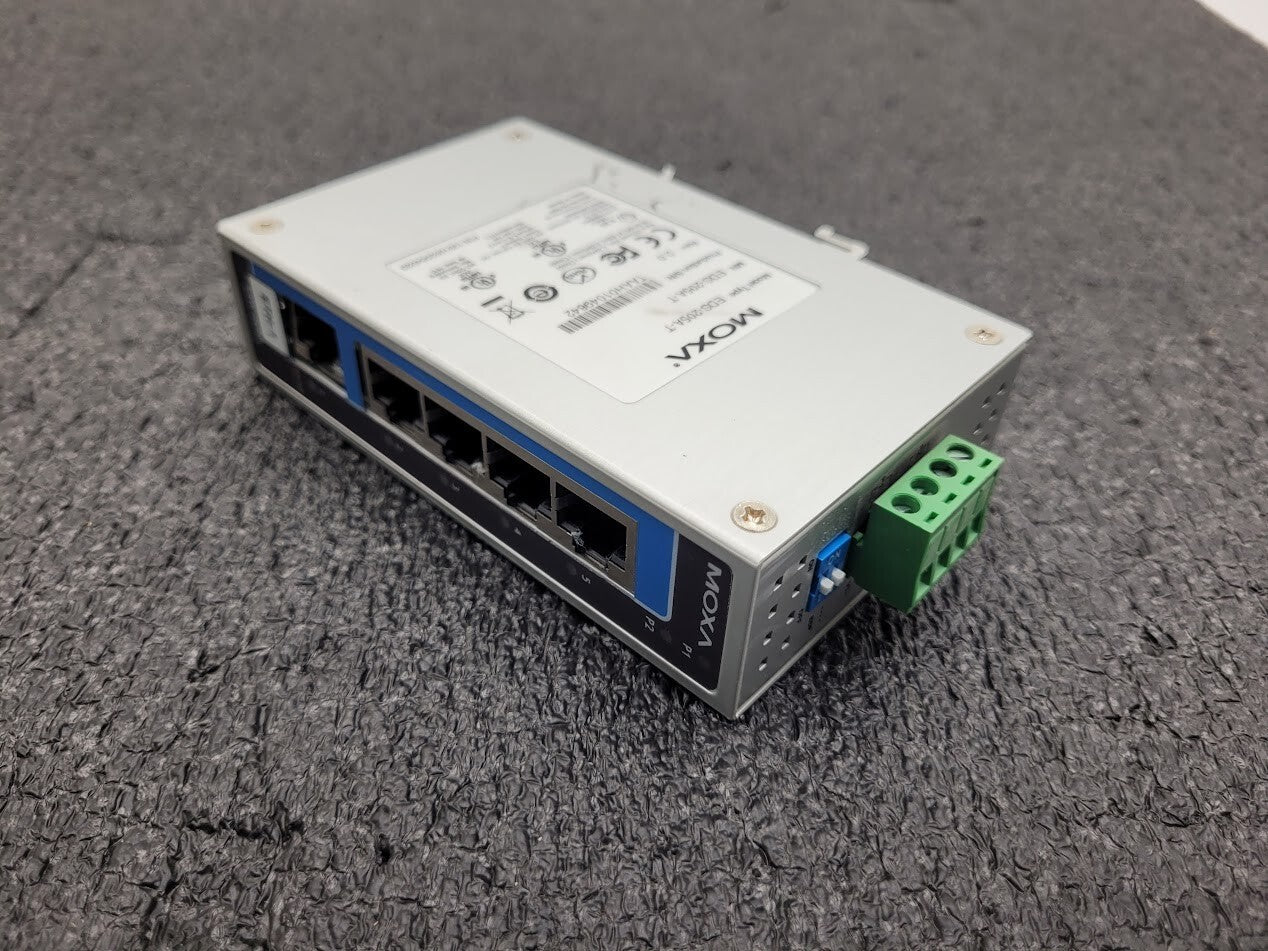 MOXA 5-port Industrial Ethernet Switch EDS-205A-T 12/24/48 VDC 18-30 VAC 0.29A