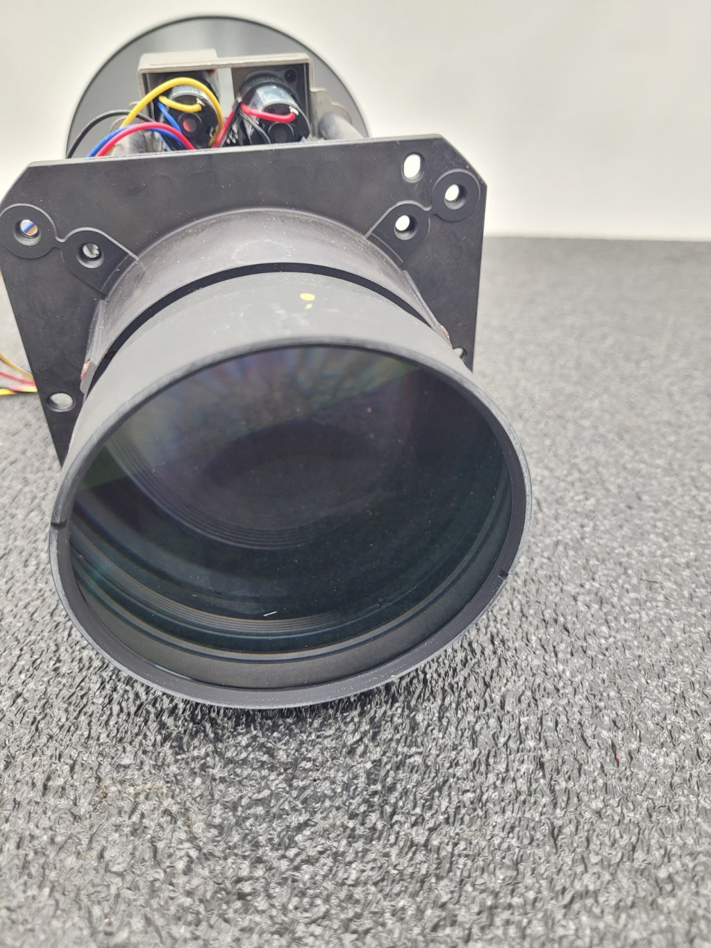 Sanyo LNS-T02 Long Throw High Precision Zoom Projector Lens F2,0-2,8/f=158-221mm